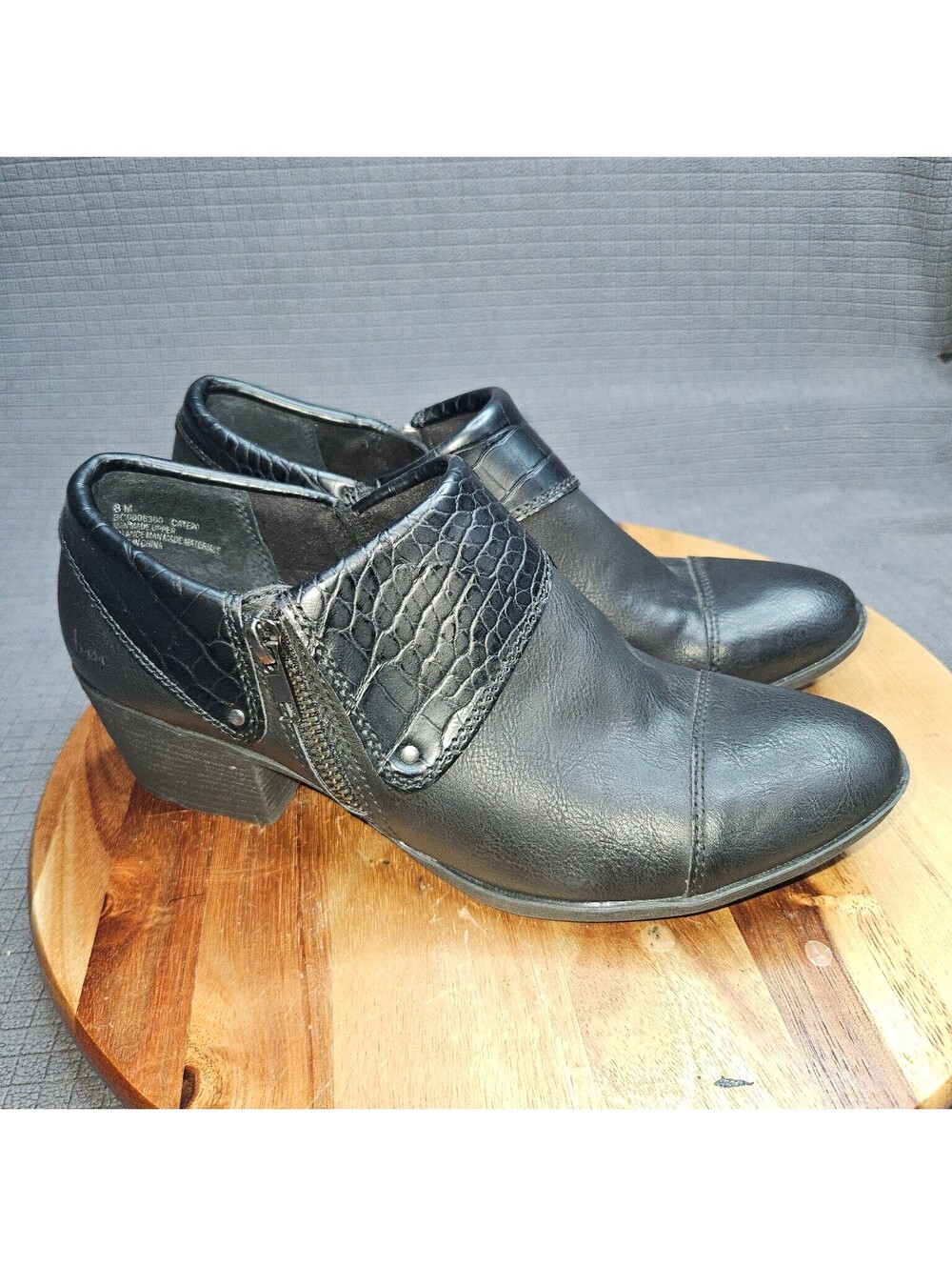 b.o.c Women's Black US 8 M Faux Leather Croc Accent Zipper Flats